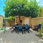Apartment Proche Commerces Et Pavillon Tres Bien Equipe - 6ayg10