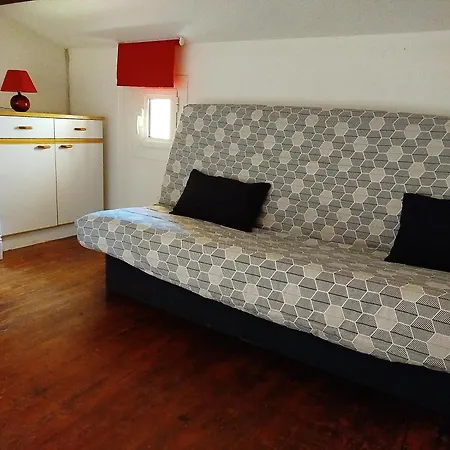 Proche Commerces Et Pavillon Tres Bien Equipe - 6ayg10 Appartement *