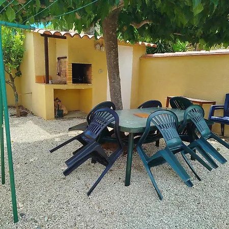 Proche Commerces Et Pavillon Tres Bien Equipe - 6ayg10